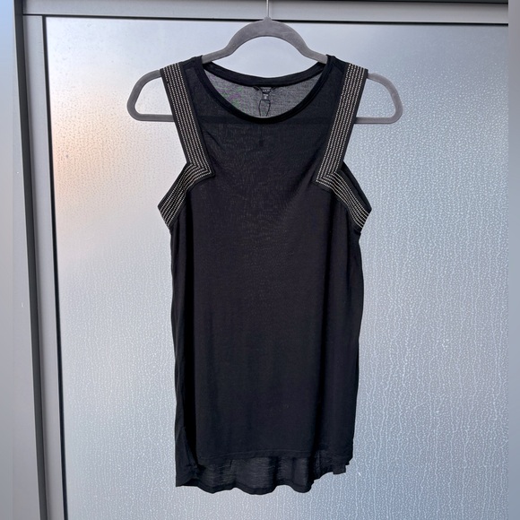 Dynamite | Unique Cut Tank - Picture 3 of 3